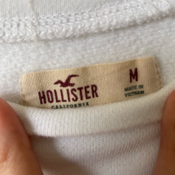 Hollister Women’s Crewneck Sweatshirt - Picture 6 of 6